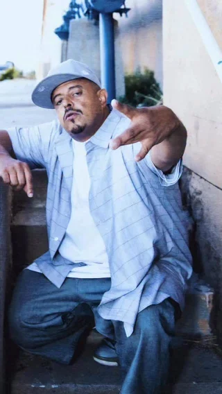 【FOESUM】G-RAP Foesum - Listen To The Sound - YouTube